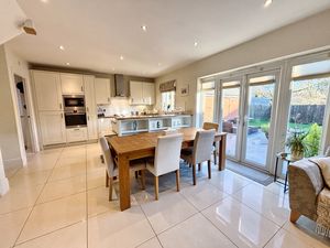 Photo 18- click for photo gallery